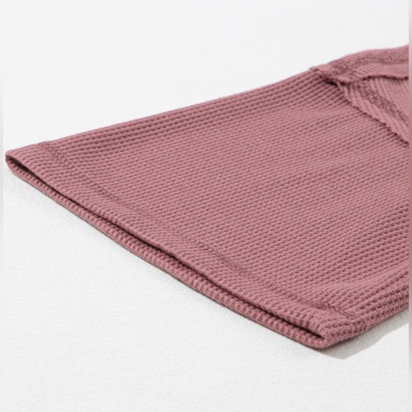 Mauve V-Neck Waffle Knit Top - Picture 6 of 7